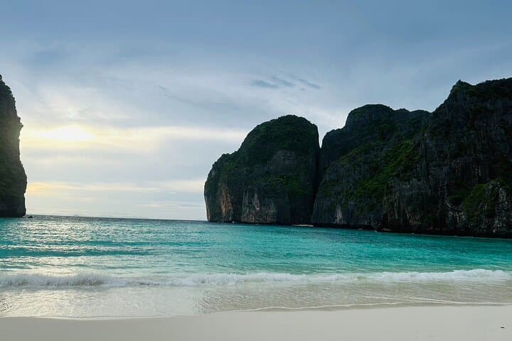 Early-Bird Phi Phi & 4 Islands Premium Speedboat from Krabi: Beat the Crowds photo 4