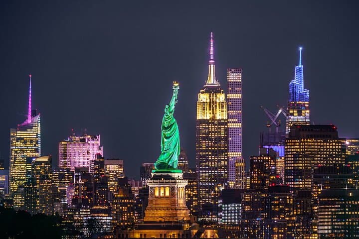 NYC at Night: 3-Hour Luxury Bus Tour of Top Highlights