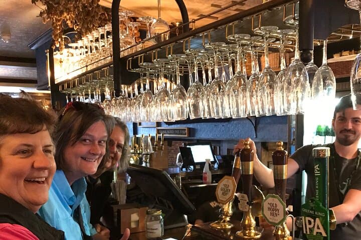 Private London Pub Tour in an Iconic Black Cab: Historic Pubs & Local Stories photo 4