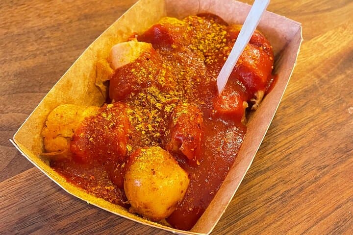 Mitte Food Walking Tour: Full Meal & Drinks with Local Guide in Berlin photo 3