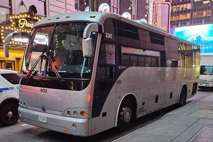 Private 50-Seat Motor Coach Transfer in NYC — Group Airport and Point-to-Point Service