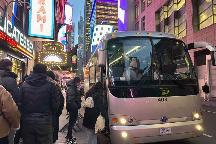 Private 50-Seat Motor Coach Transfer in NYC — Group Airport and Point-to-Point Service photo 5