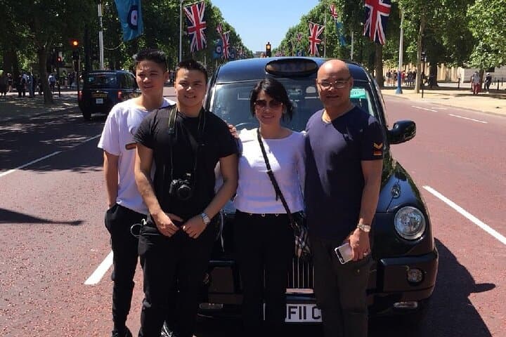 Private Black Cab Tour: Discover London's Canadian Heritage in 4 Hours photo 3