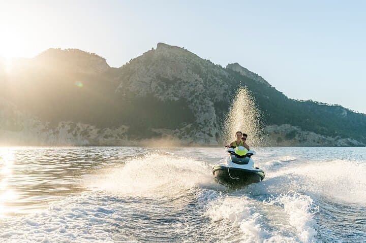 Alcudia Bay Jet-Ski Circuit: 45-Min High-Speed Tour in Mallorca