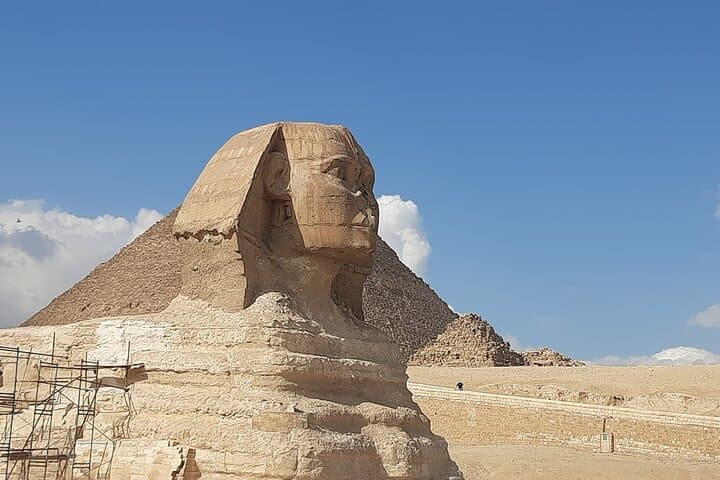 Full-Day Great Pyramids of Giza Tour with Lunch Overlooking the 9 Pyramids photo 4