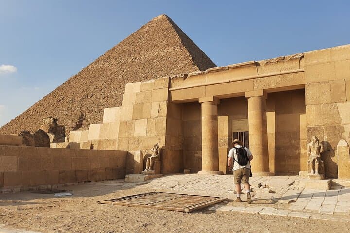 Full-Day Great Pyramids of Giza Tour with Lunch Overlooking the 9 Pyramids photo 5