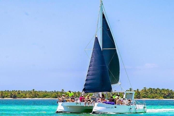 Punta Cana Catamaran Party & Snorkel: Bávaro Natural Pool Cruise