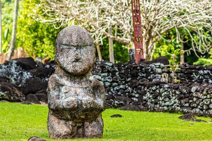 Private Tahiti Day Tour: Waterfalls, Marae & Coastal Classics