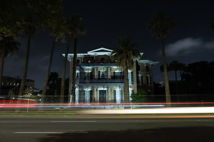 Galveston Shadows Ghost Tour Adventure: Historic Hauntings Walk Through 19th-Century Galveston photo 3