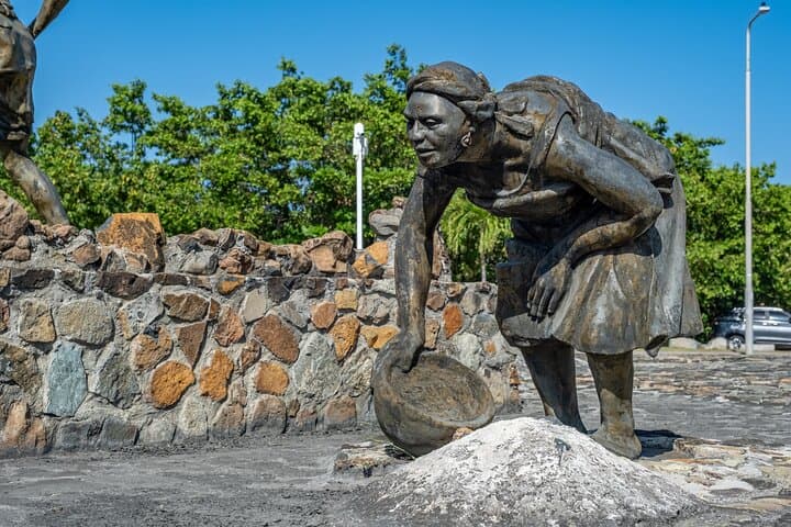 St. Maarten In A Day: French and Dutch Island Sightseeing Tour photo 5