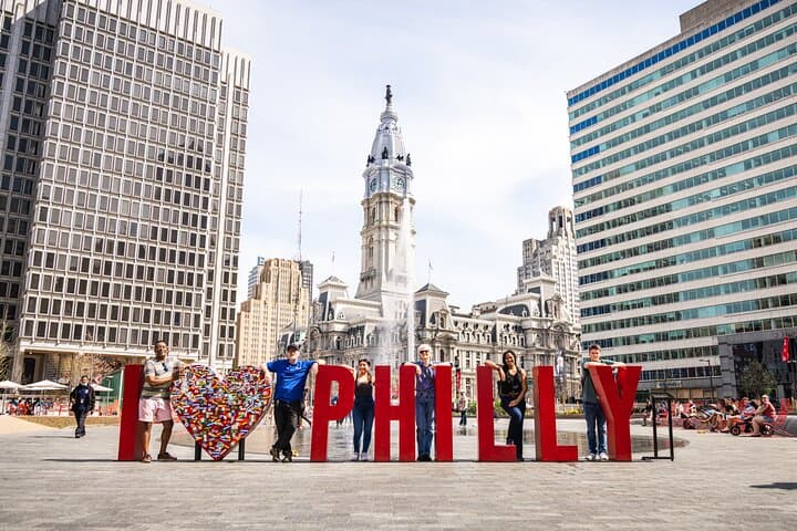 Explore Philadelphia’s Historic and Cultural Highlights on a Private Half-Day Driving Tour