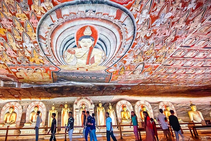 Private 8-Day Best Sri Lanka Tour: Sigiriya, Kandy, Tea Plantations & Coastal Train photo 5