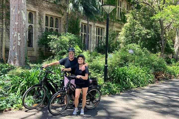 Perth Iconic Sights: Guided Electric Bike Tour Along the Swan River
