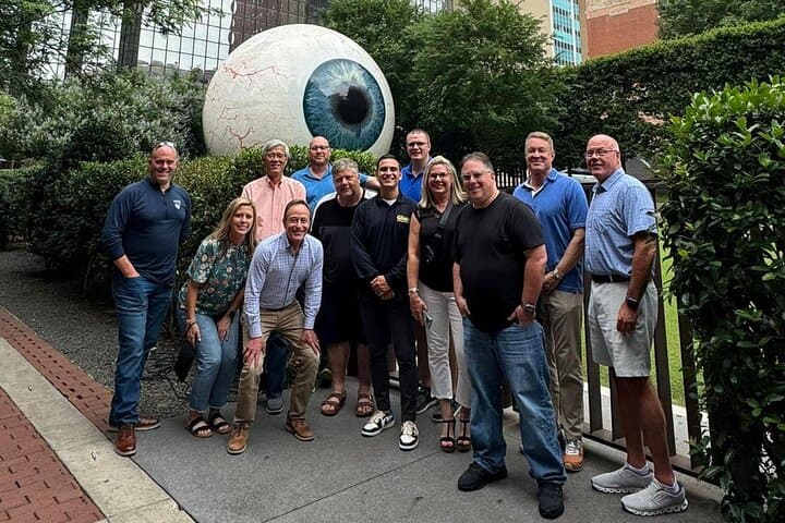 Sip and Stroll: Downtown Dallas Cocktail Crawl and Food Tour photo 2