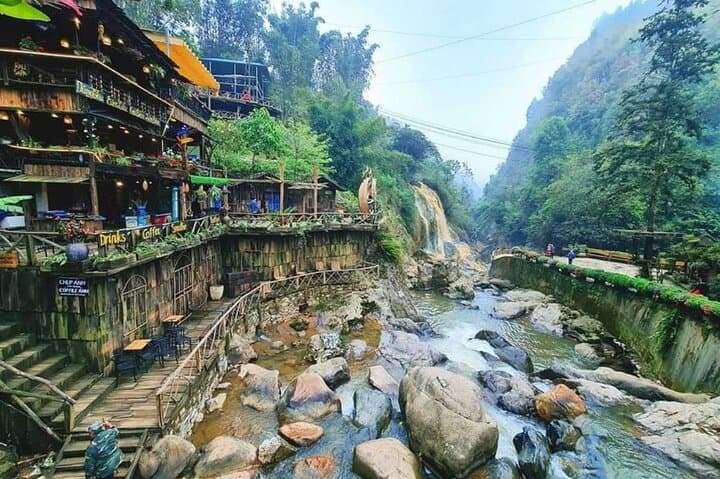 Hanoi to Sapa 2-Day Trek: Rice Terraces, Ethnic Villages & Fansipan Views photo 4