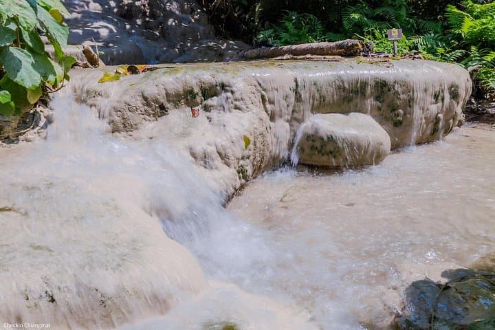 Sticky Waterfalls & Mae Ngat Boat Cruise: Day Tour from Chiang Mai photo 4