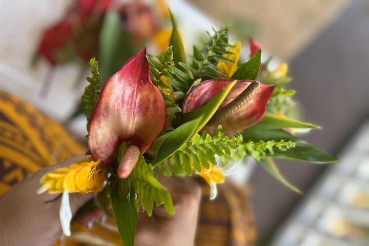 Weave a Hawaiian Lei Po'o in Hilo: Hands-On Floral Crown Workshop & Garden Walk photo 1