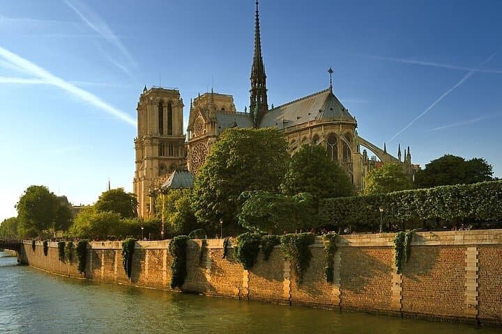 Paris in a Day: Louvre, Notre-Dame & Eiffel Tower Lunch via Eurostar photo 6