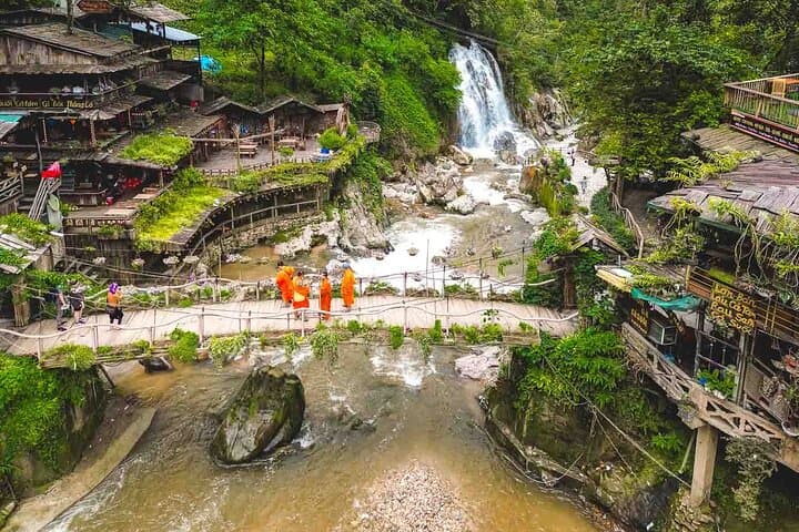 Half-Day Cát Cát Village & Tiên Sa Waterfall — H'mong Workshops and Valley Hike photo 5