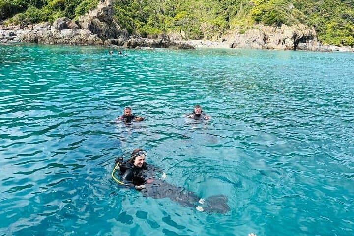 Nha Trang Scuba Diving: 2 Beginner Dives at Hon Mun Marine Park photo 4