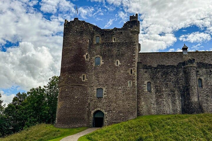 Outlander Filming Locations Shore Excursion from Edinburgh: Culross, Doune & Midhope
