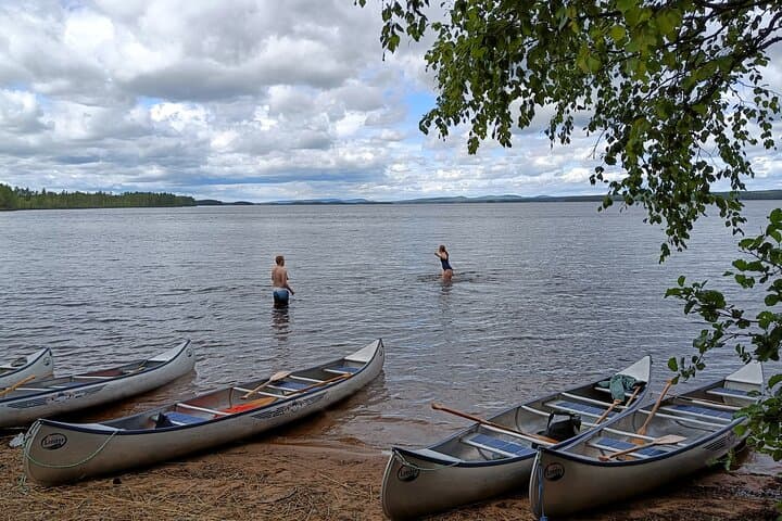 Paddle Lake Venjanssjön: Guided Canoe Tour to Islands, Lilies & Sandy Shelters photo 3