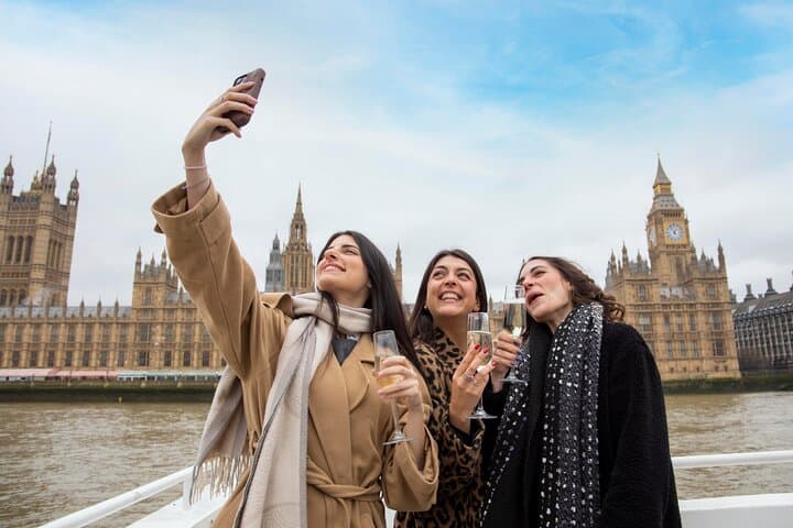 Thames Lunch Cruise: 2-Course Meal Between Tower and Westminster photo 6