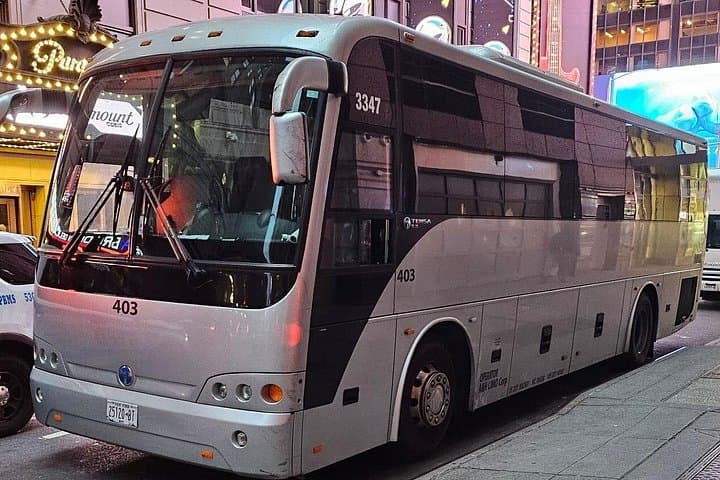 Private Miami Bus Transfer & 4-Hour Custom Tour — Point-to-Point Comfort and City Sightseeing photo 1