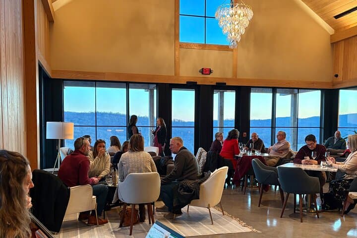Sommelier-Led Virginia Winery Tour from Front Royal — Small-Group Tastings & Behind-the-Scenes photo 4