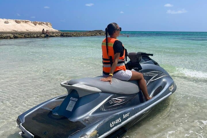 Ride the Crystal Waters: 1h30 Jet Ski Adventure in Djerba