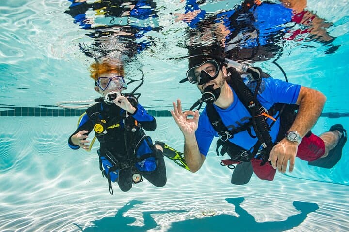 Abu Dhabi PADI Discover Scuba Diving at Al Raha Beach photo 4