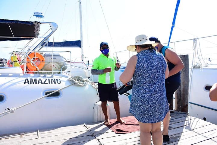 Full-Day Catamaran to Isla Mujeres: Snorkel, Beach Club & Open Bar photo 4