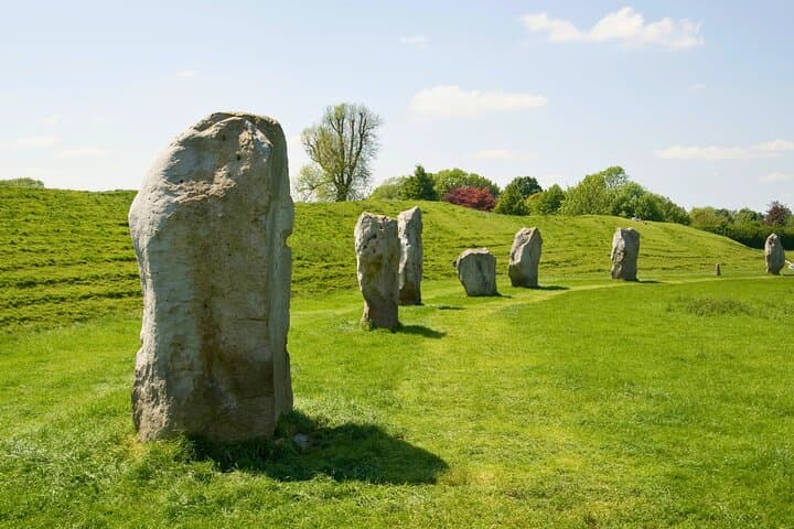 Private Archaeologist Tour: Stonehenge, Avebury & Salisbury Day Trip photo 5