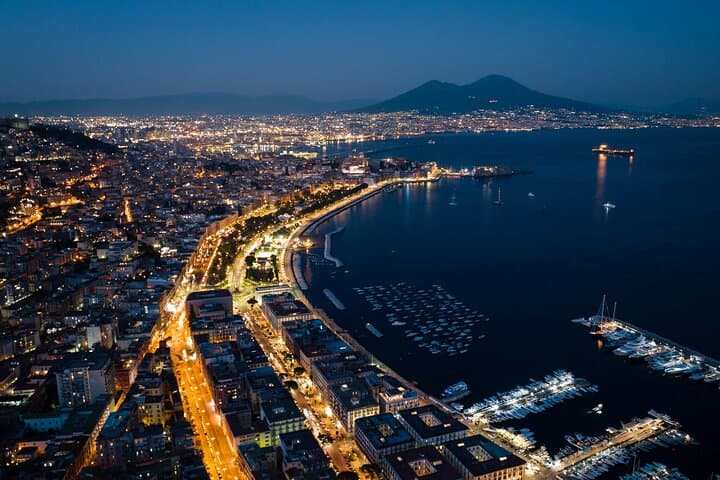 Hike Mt Vesuvius and Explore Pompeii: 8-Hour Tour from Naples