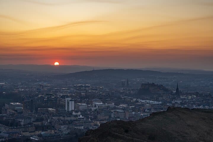 Arthur's Seat Sunset Hike: Guided Evening Ascent in Edinburgh photo 4