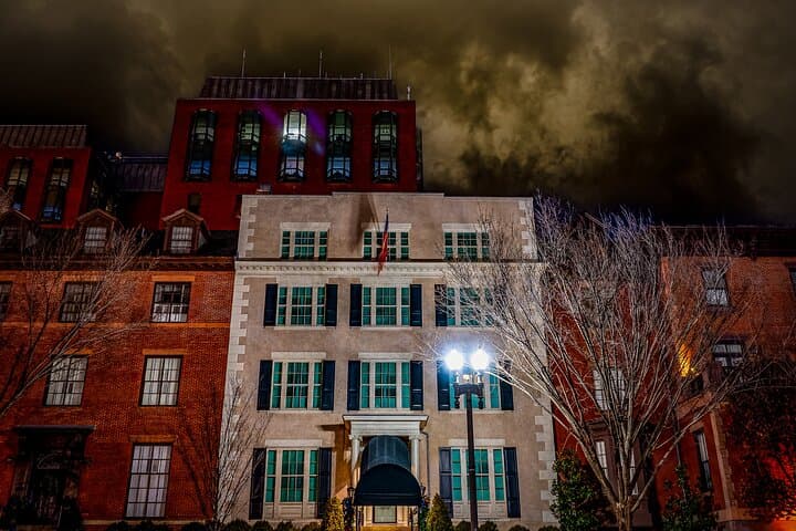 DC Ghost Tour: Night Walk Through Washington's Haunted District