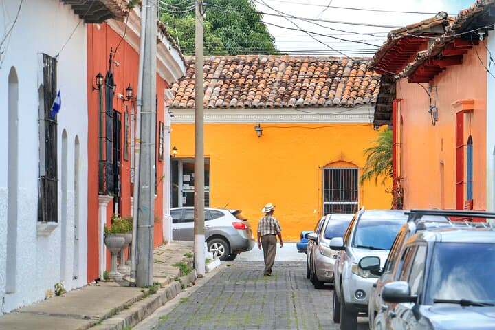 Suchitoto & Cihuatan Rum Day Trip from San Salvador: Colonial Streets and Distillery Tasting photo 3