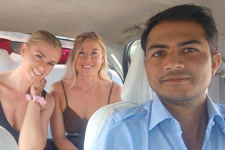 Full-Day Udaipur Sightseeing: City Palace, Lake Pichola & Cultural Highlights photo 1