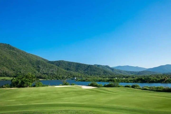 Sanya Sun Valley Golf Club: 18-Hole Yalong Bay Golf Experience photo 4