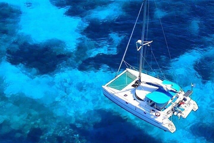 Isla Contoy & Isla Mujeres: All‑Inclusive Day Trip from Cancún with Snorkel and Beach Time