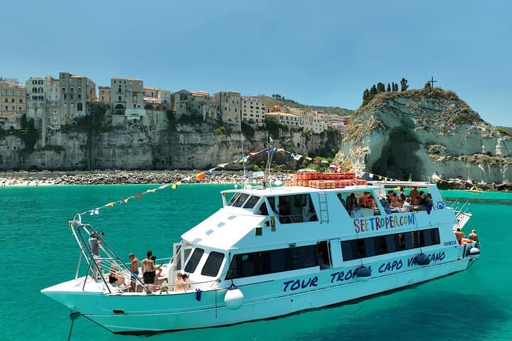 Sunset Boat Tour from Tropea to Capo Vaticano — Aperitif & Snorkel at Grotticelle photo 3
