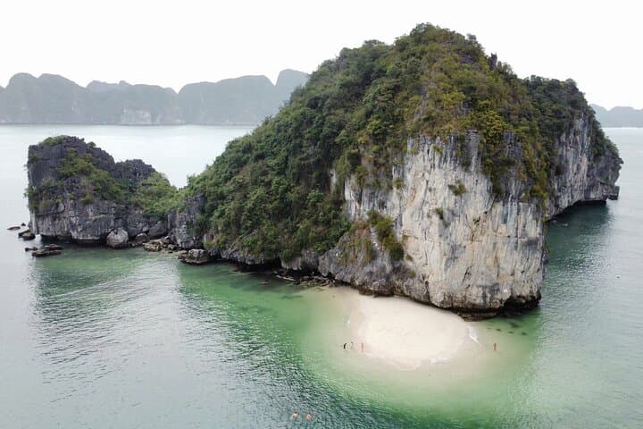 Lan Ha Bay Kayak Adventure: Caves, Beaches & Local Lunch photo 4