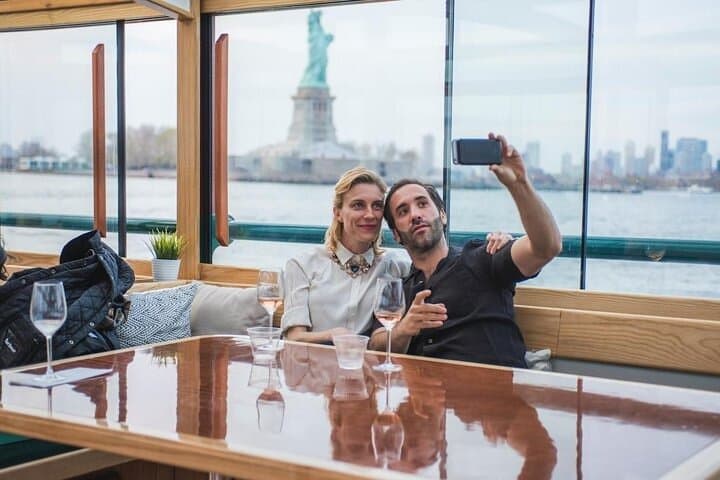 Experience Iconic New York Sights on a Scenic Boat Cruise