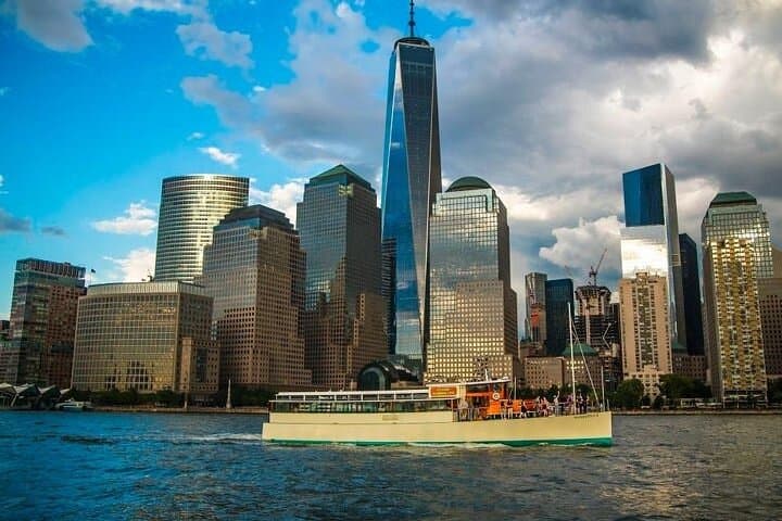 Experience Iconic New York Sights on a Scenic Boat Cruise photo 3