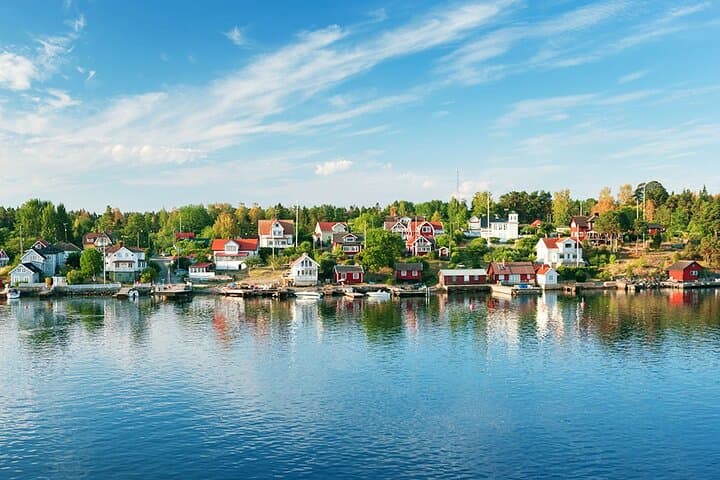 Stockholm Archipelago 2-Hour Guided Boat Tour from Gamla Stan