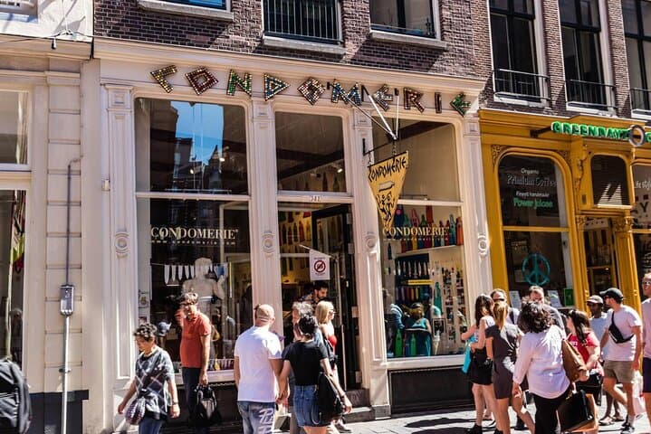 Amsterdam Red Light District History and Secrets Walking Tour photo 6