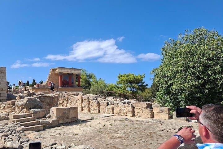 Knossos and Cretan Wine: A Day Among Minoan Ruins and Vineyards photo 1