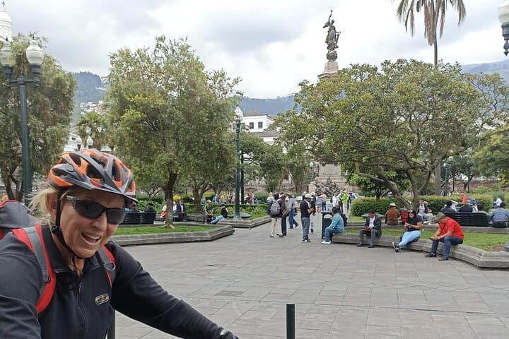 Private Full-Day Quito Tour — Customize Cotopaxi, Mitad del Mundo, Mindo & Otavalo photo 4