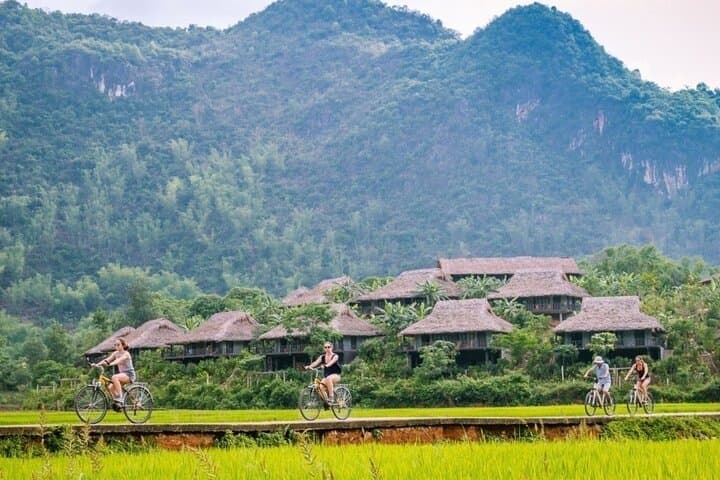 Mai Chau Day Trip: Cycle Through Villages & Thung Khe Pass from Hanoi photo 4