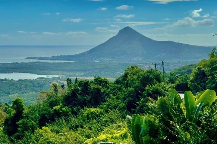Chamarel & South Mauritius Day Tour: 7-Coloured Earth, Waterfalls and Curious Corner photo 2